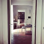 Gallery Bellini شقة نابولي